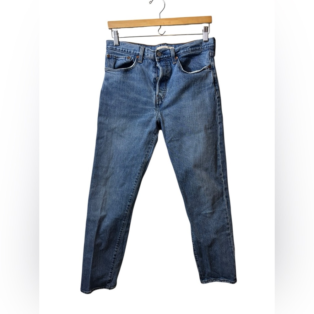 Levi’s | wedgie denim blue jeans button fly 30